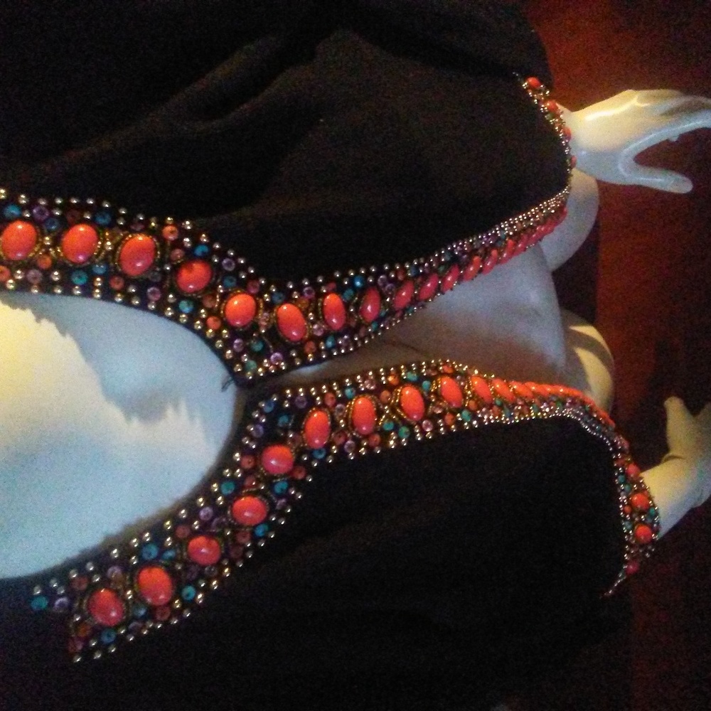 sweater - Picture 6 of 7